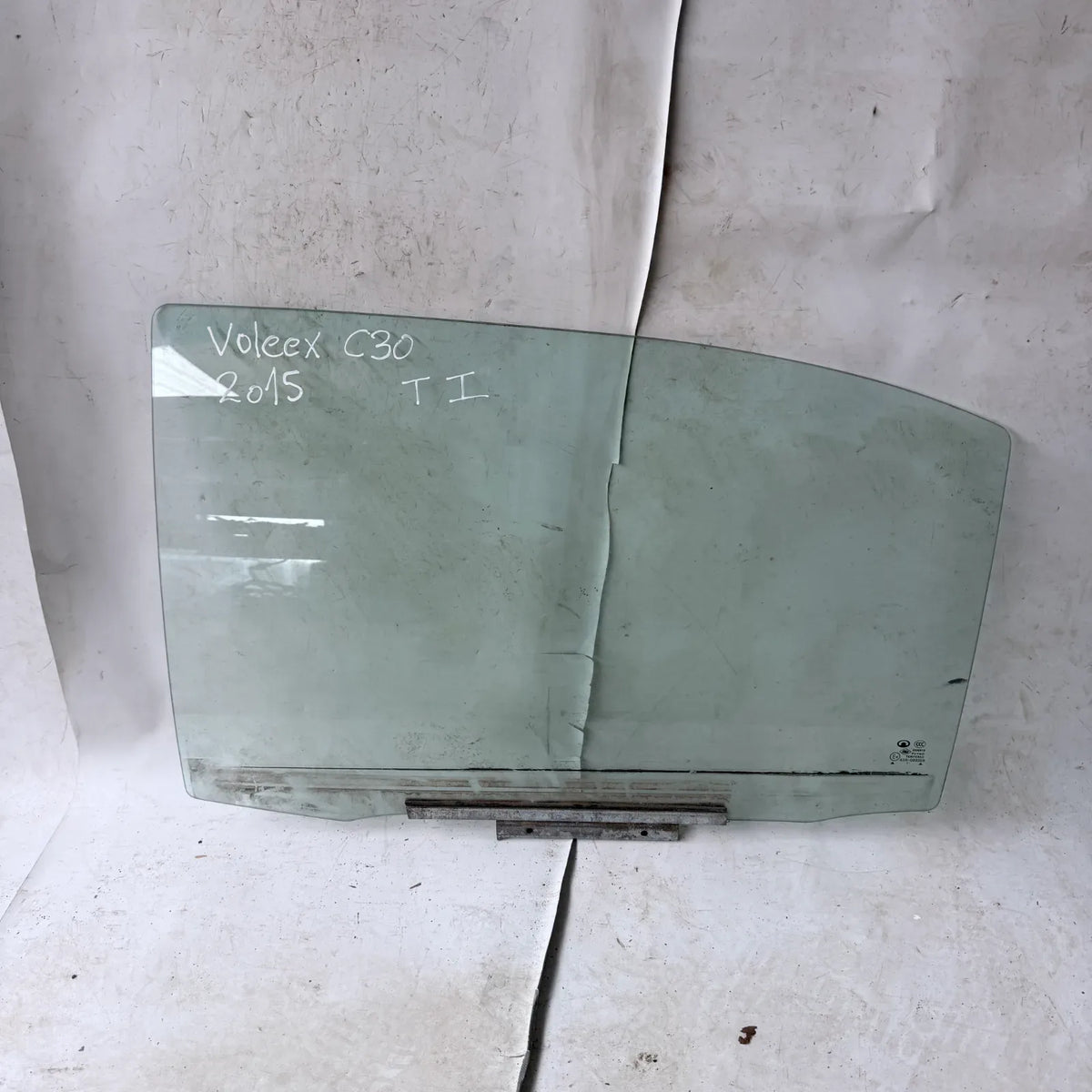 Vidrio puerta TRA-IZQ Great Wall VOLEEX C30 2015 - 4x2 Bencina Mecánico