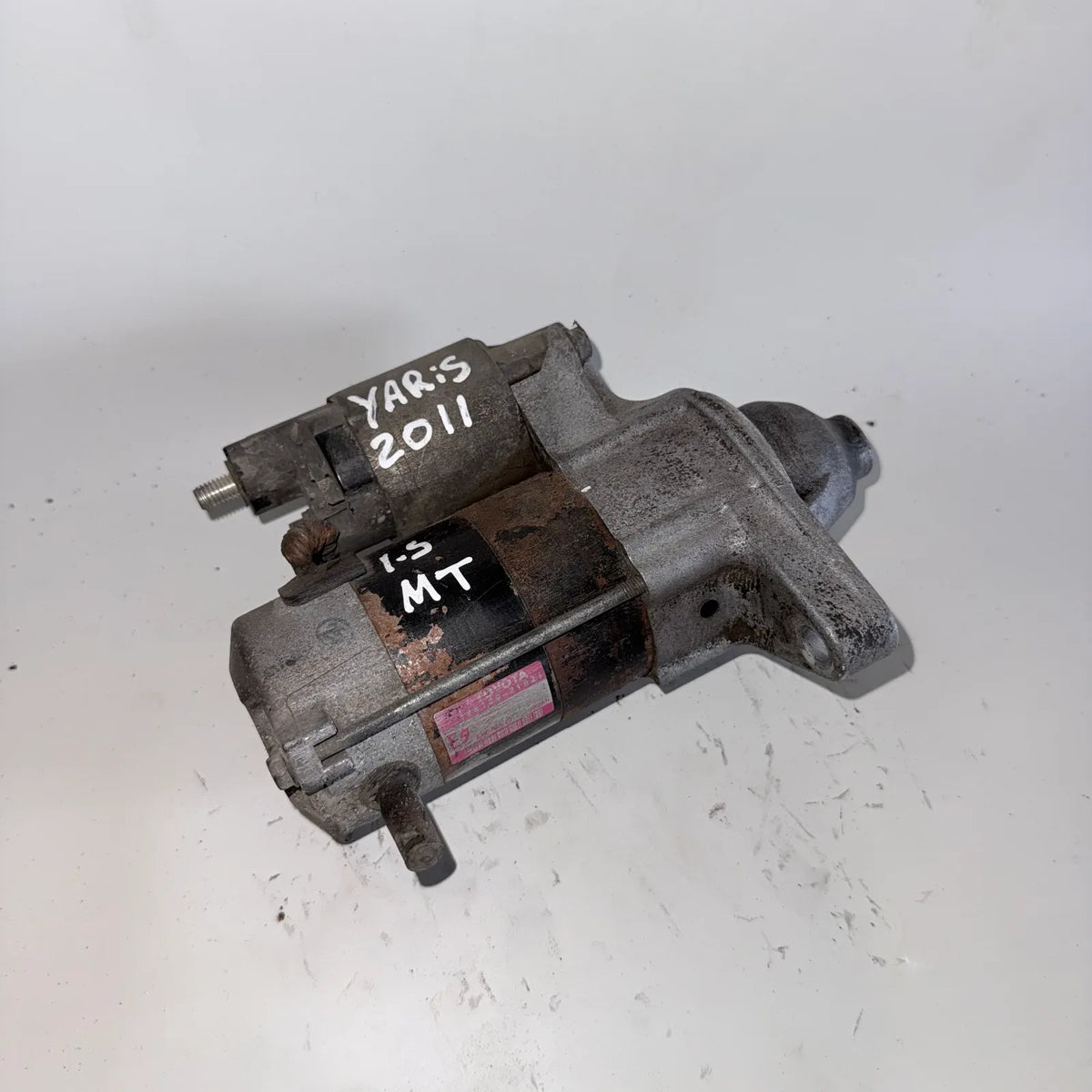 Motor de partida (Arranque) Toyota Yaris 2011 - 1.5 4x2 Bencina Mecánico