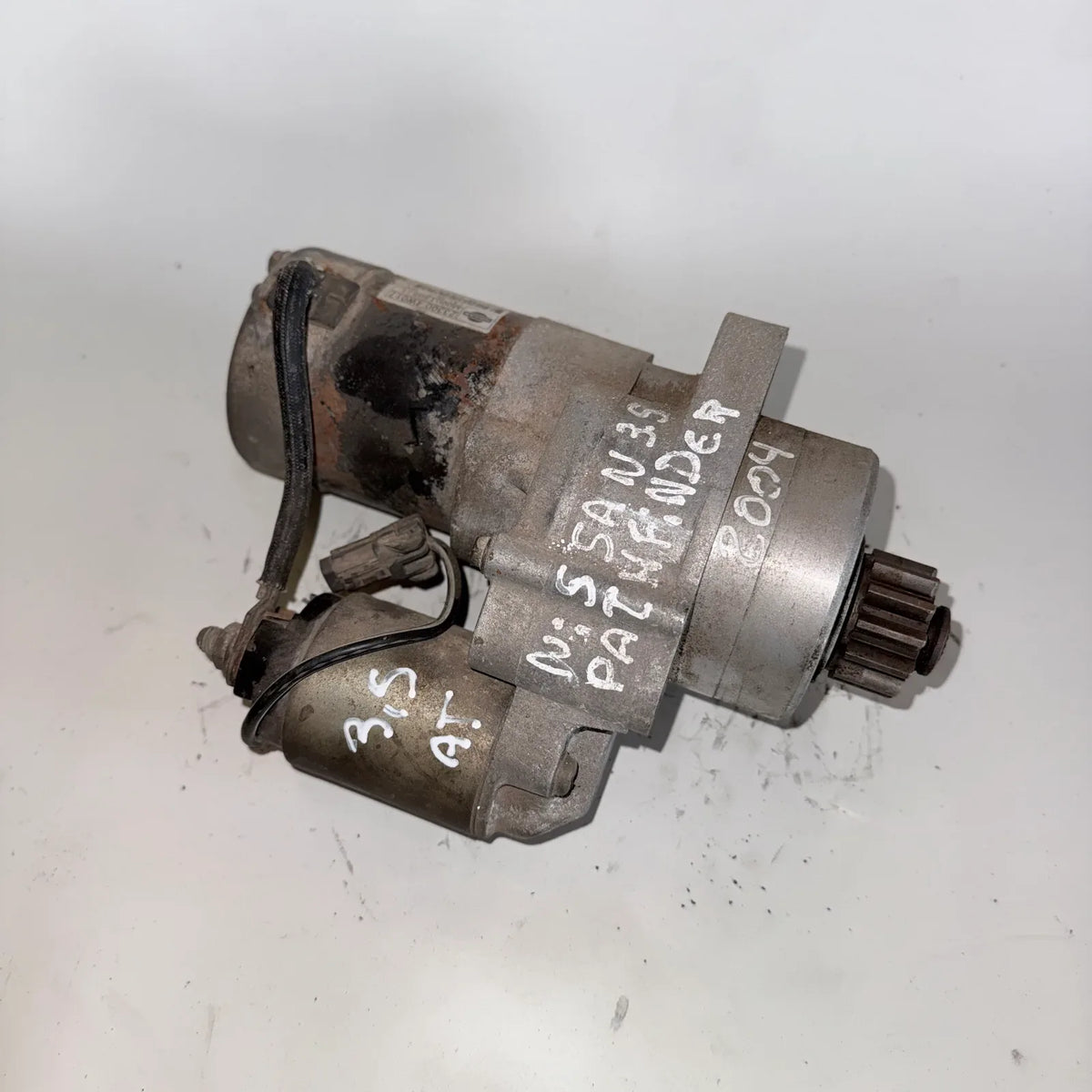 Motor de partida (Arranque) Nissan Pathfinder 2004 - 3.5 4x2 Bencina Automático