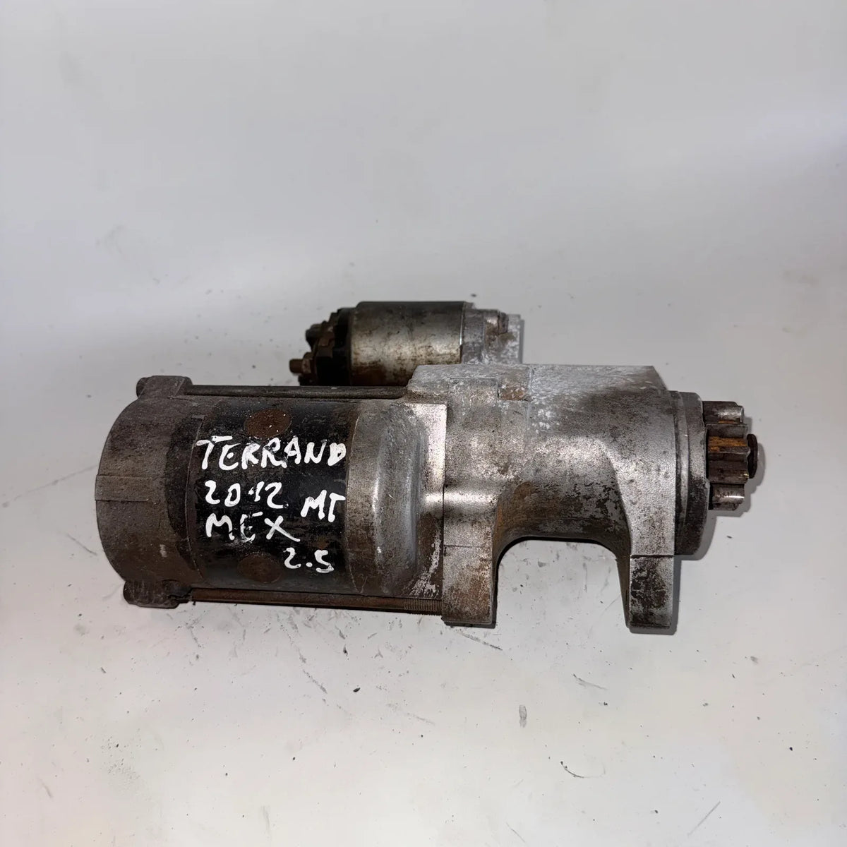 Motor de partida (Arranque) Nissan Terrano 2012 - 2.5 4x2 Diesel Mecánico