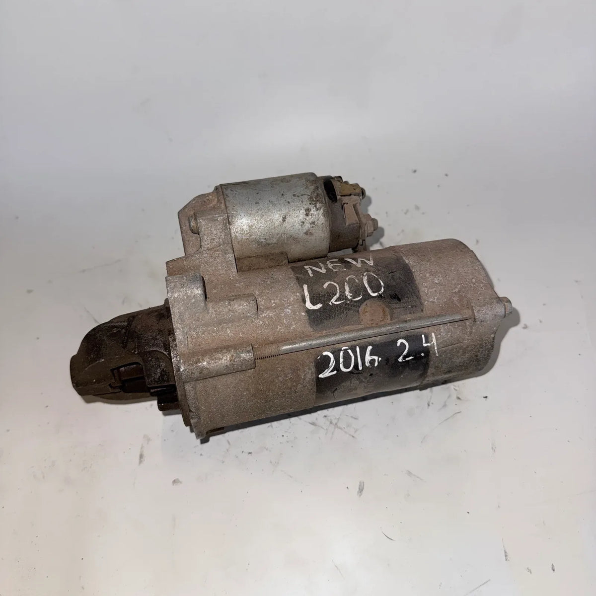 Motor de partida (Arranque) Mitsubishi L200 2016 - 2.4 4x2 Bencina Mecánico