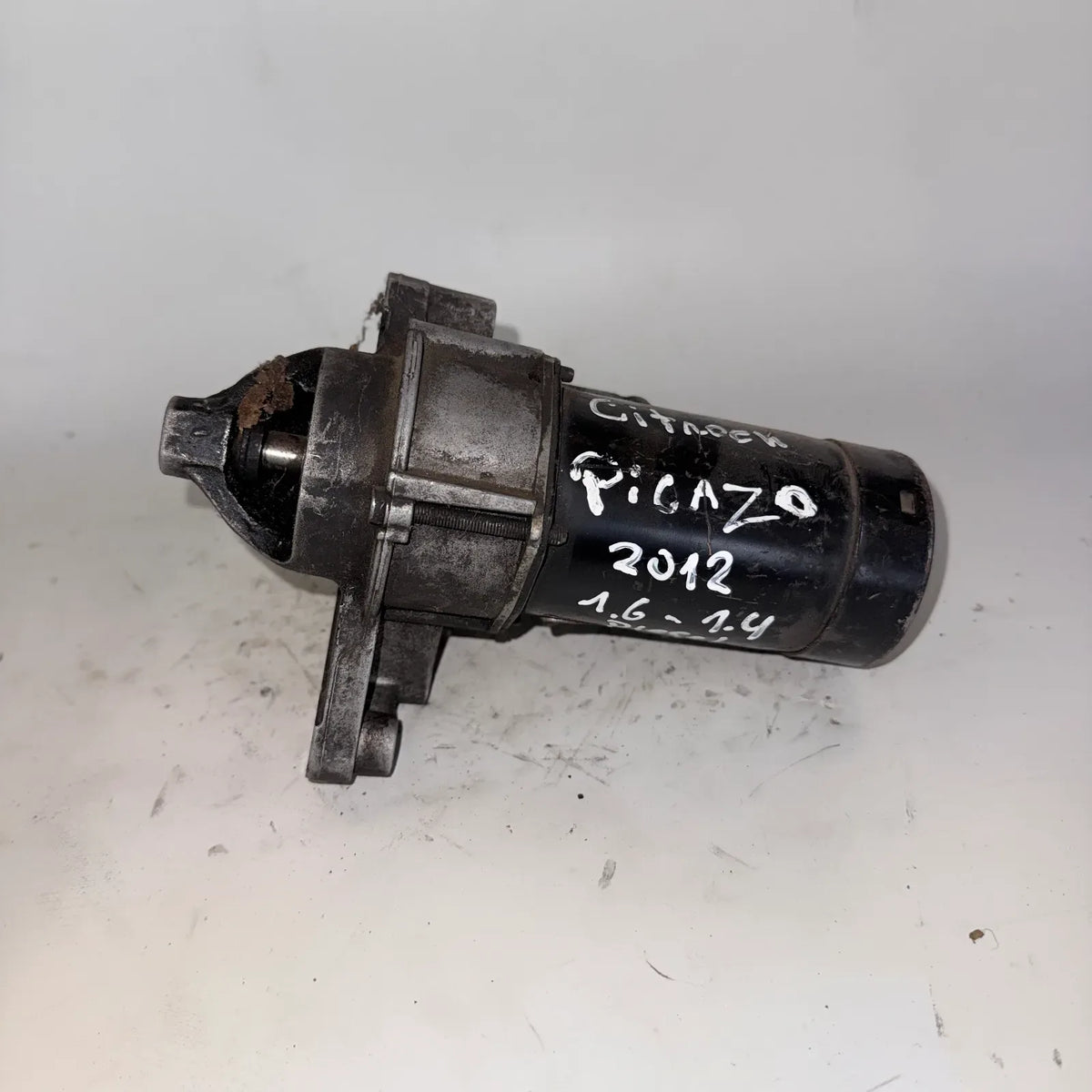 Motor de partida (Arranque) Citroen Picasso 2012 - 1.6 4x2 Diesel Mecánico