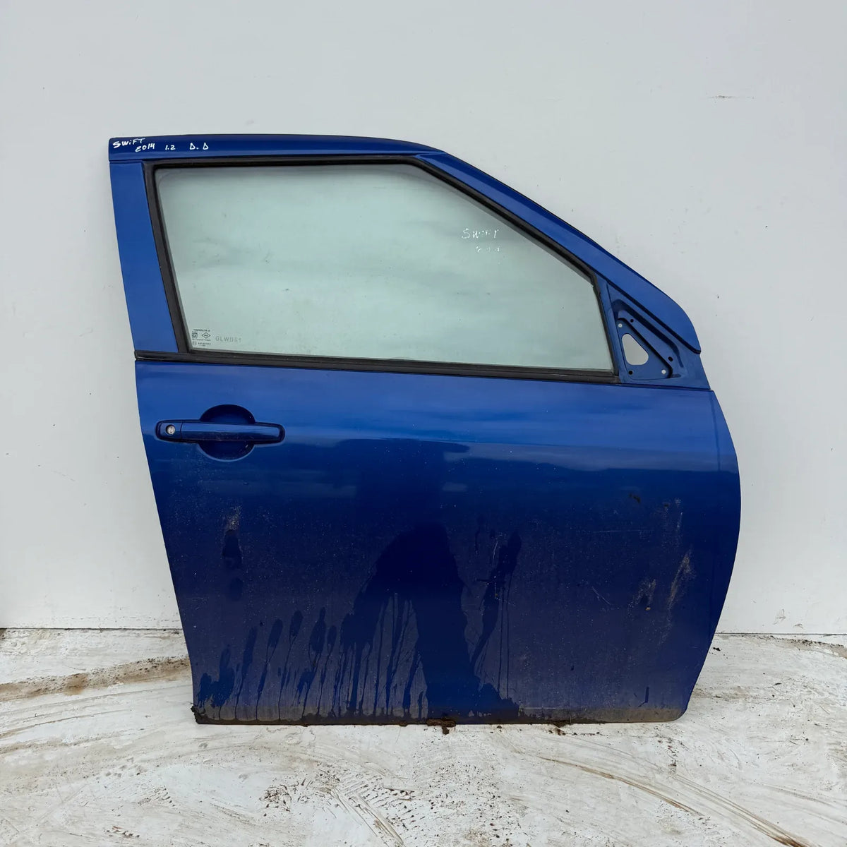 Puerta lata DELANTERA DERECHA Suzuki Swift 2014 - 1.2 4x2 Bencina Mecánico