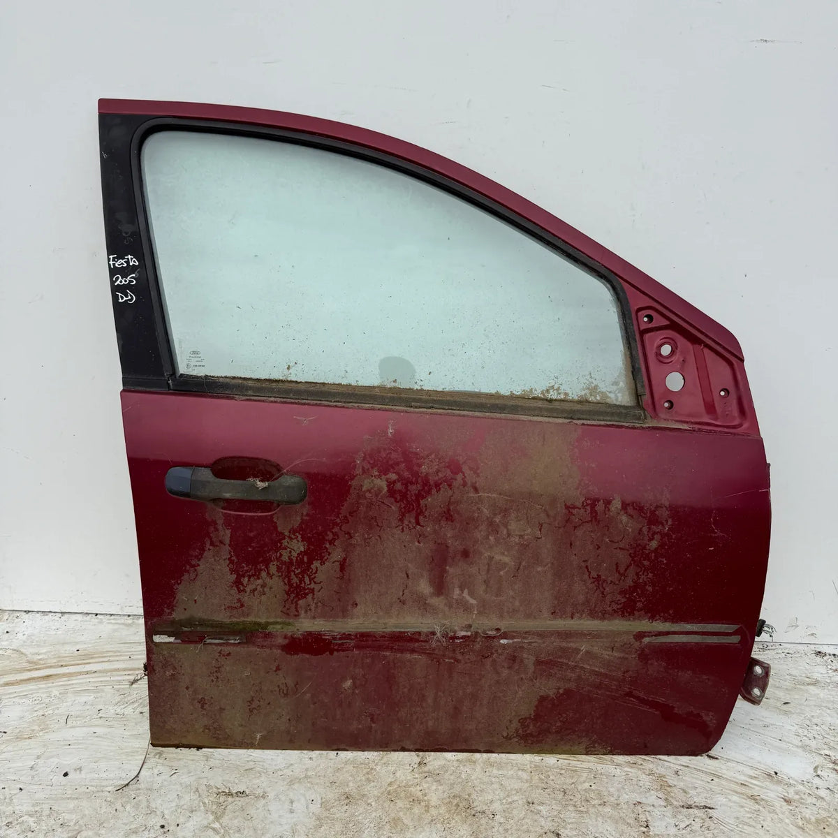 Puerta lata DELANTERA DERECHA Ford Fiesta 2005 - 1.6 4x2 Bencina Mecánico