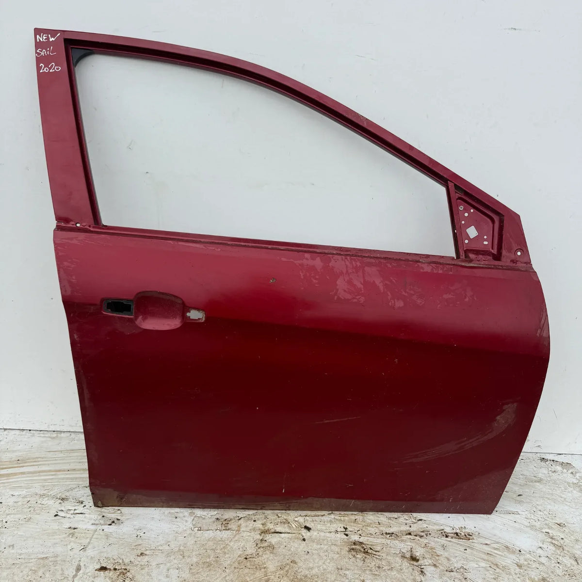 Puerta lata DELANTERA DERECHA Chevrolet sail 2020 - 4x2 Bencina Mecánico