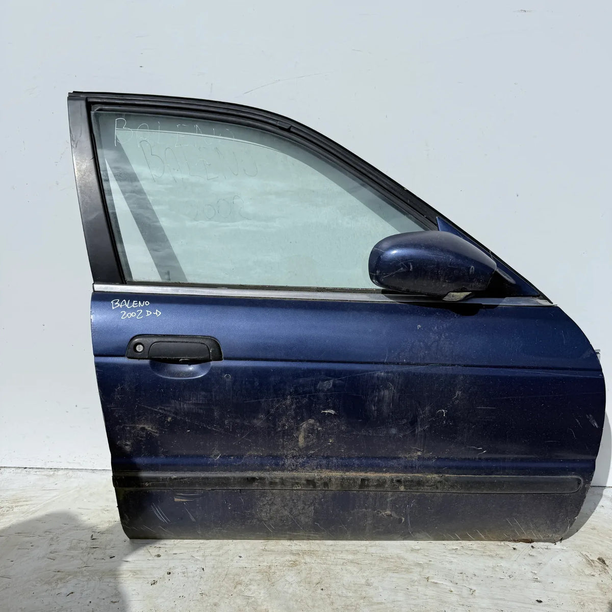 Puerta lata DELANTERA DERECHA Suzuki Baleno 2002 - 4x2 Bencina Mecánico