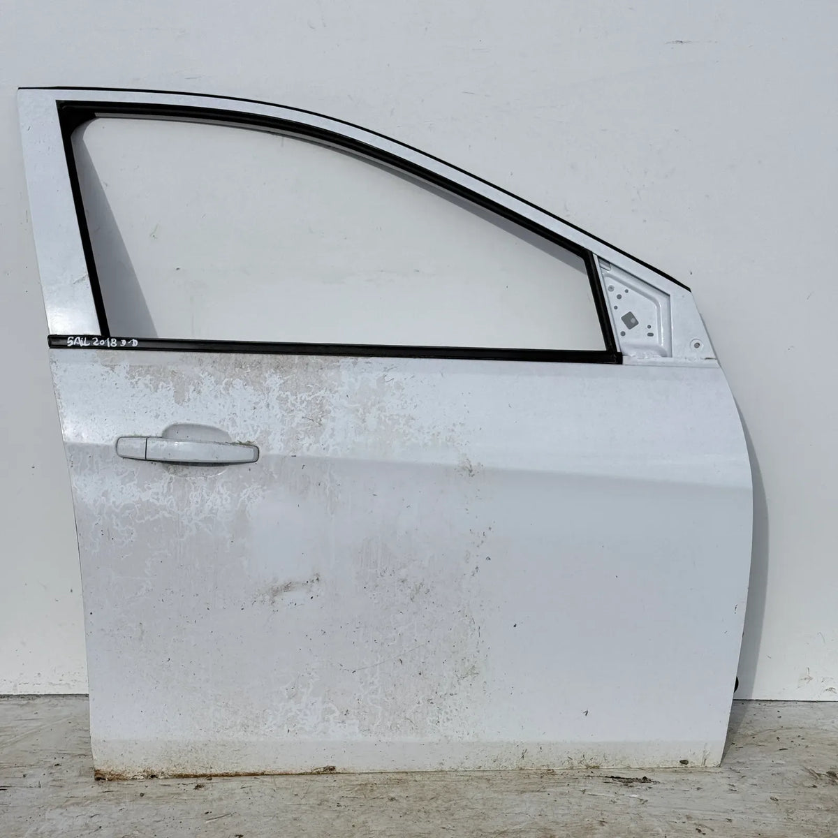 Puerta lata DELANTERA DERECHA Chevrolet sail 2018 - 4x2 Bencina Mecánico