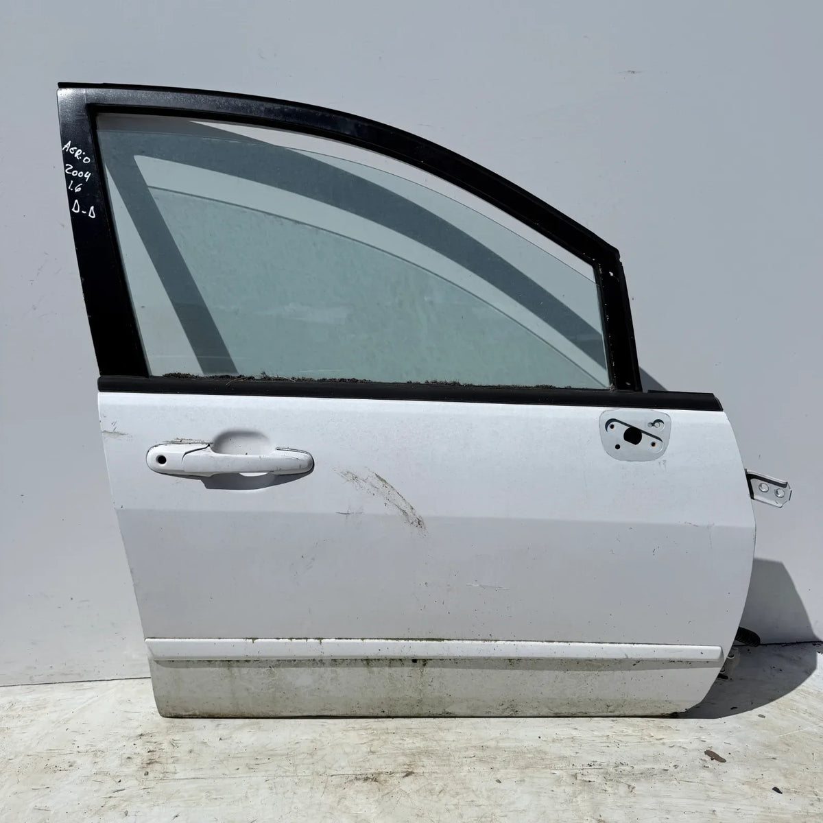 Puerta lata DELANTERA DERECHA Chevrolet AERIO 2004 - 1.6 4x2 Bencina Mecánico