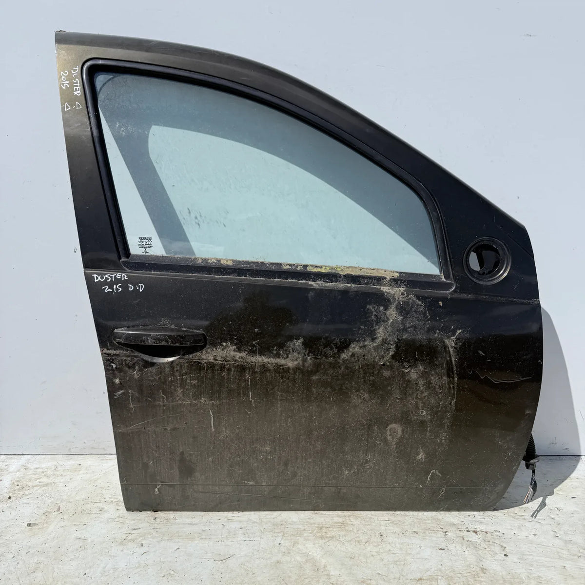 Puerta lata DELANTERA DERECHA Renault Duster 2015 - 4x2 Bencina Mecánico