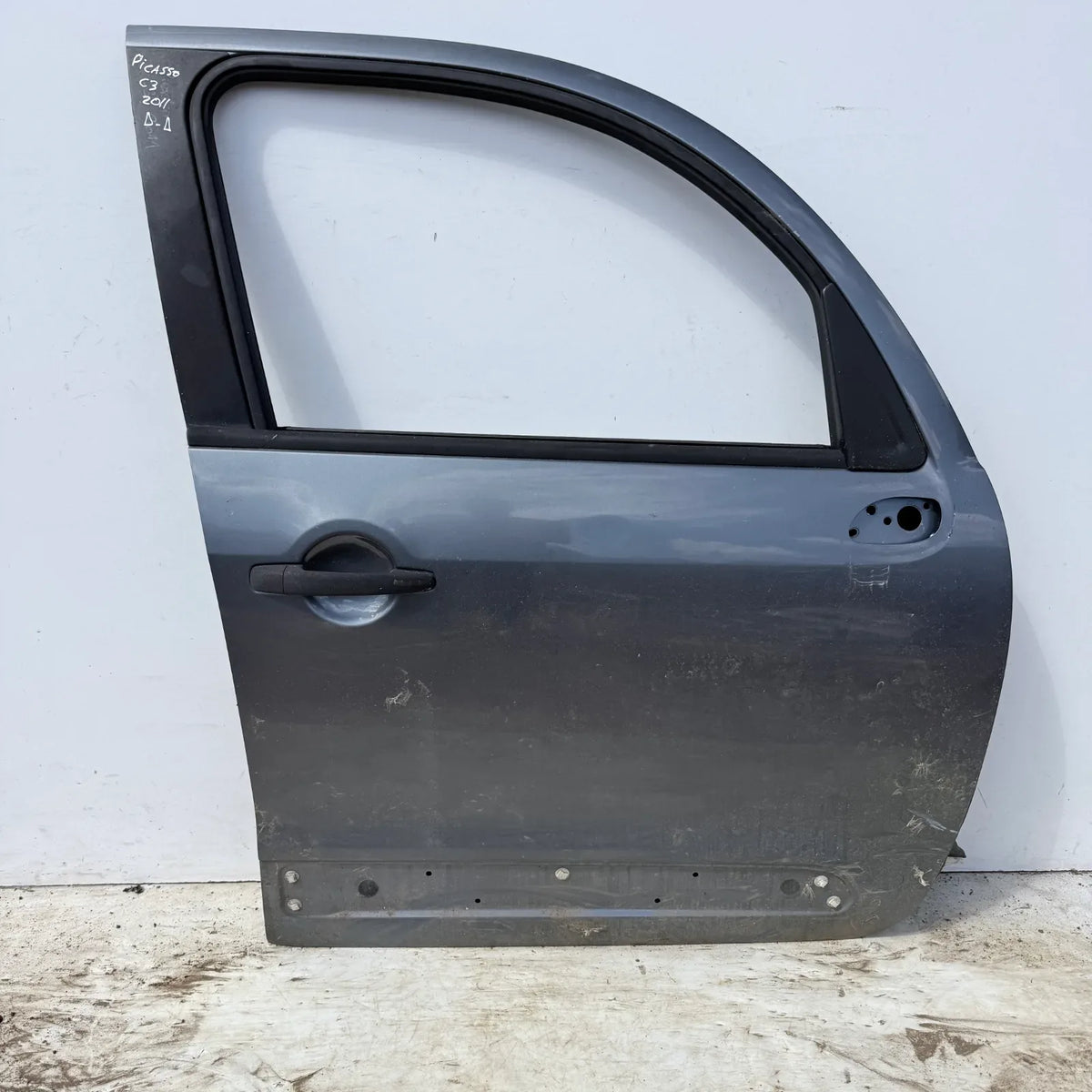 Puerta lata DELANTERA DERECHA Citroen C3 Picasso 2011 - 4x2 Bencina Mecánico