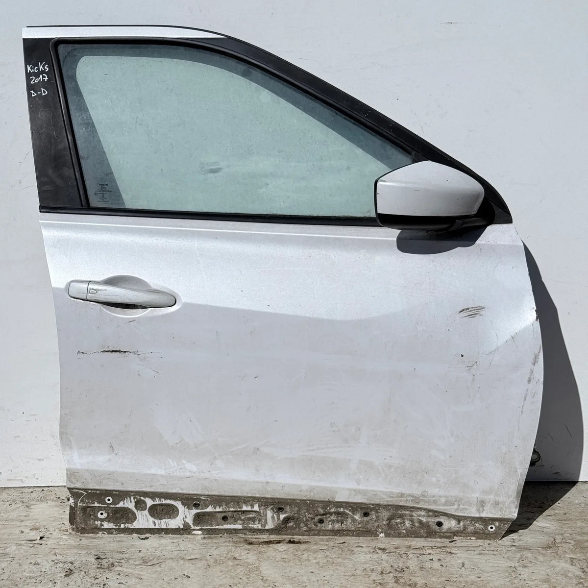 Puerta lata DELANTERA DERECHA Nissan Kicks 2017 - 4x2 Bencina Mecánico