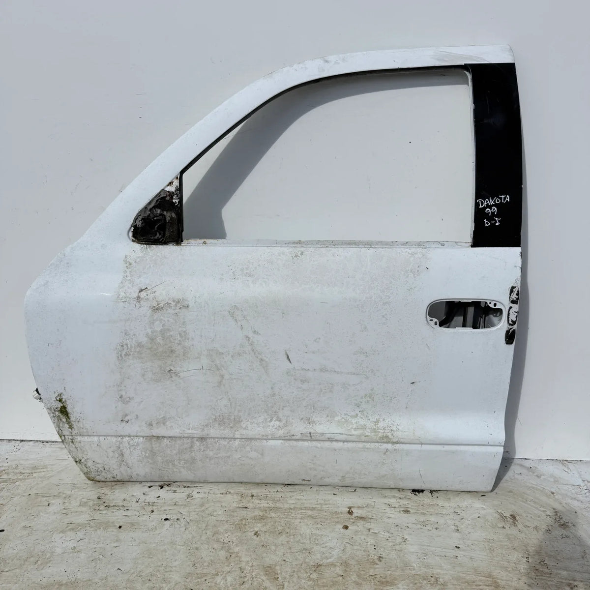 Puerta lata DELANTERA IZQUIERDA Dodge Dakota 1999 - 4x2 Bencina Mecánico