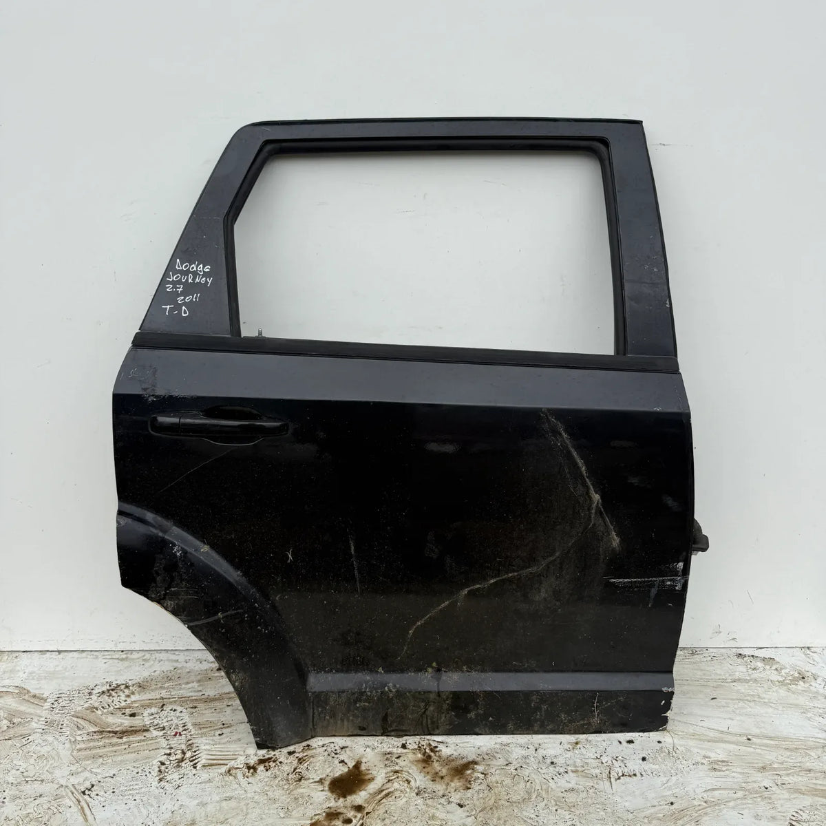 Puerta lata TRASERA DERECHA Dodge Journey 2011 - 2.7 4x2 Bencina Mecánico