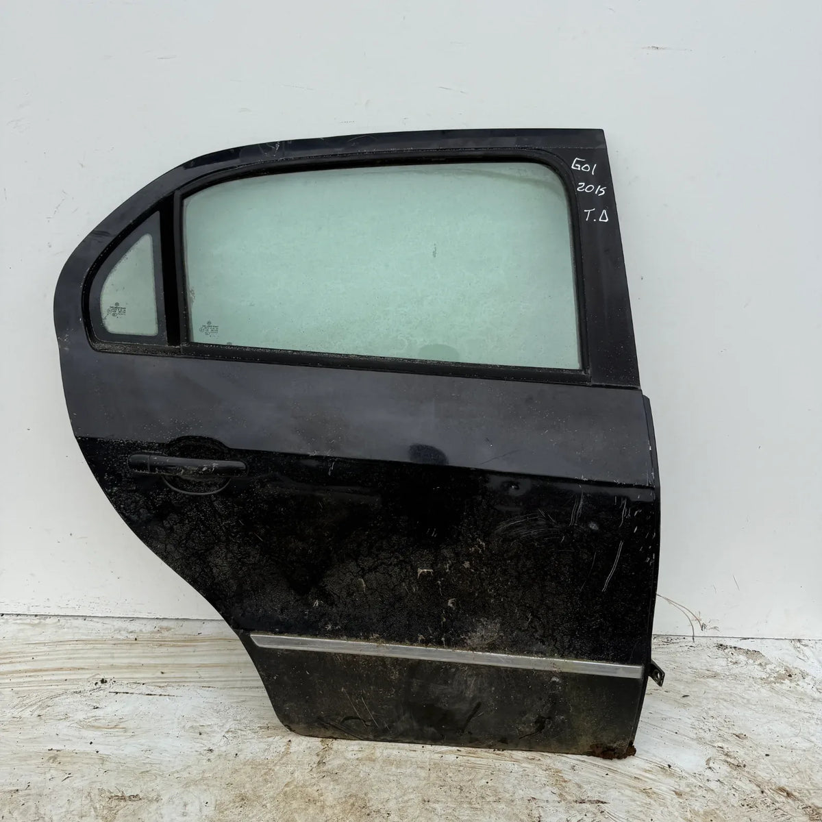 Puerta lata TRASERA DERECHA Volkswagen Gol 2015 - 4x2 Bencina Mecánico