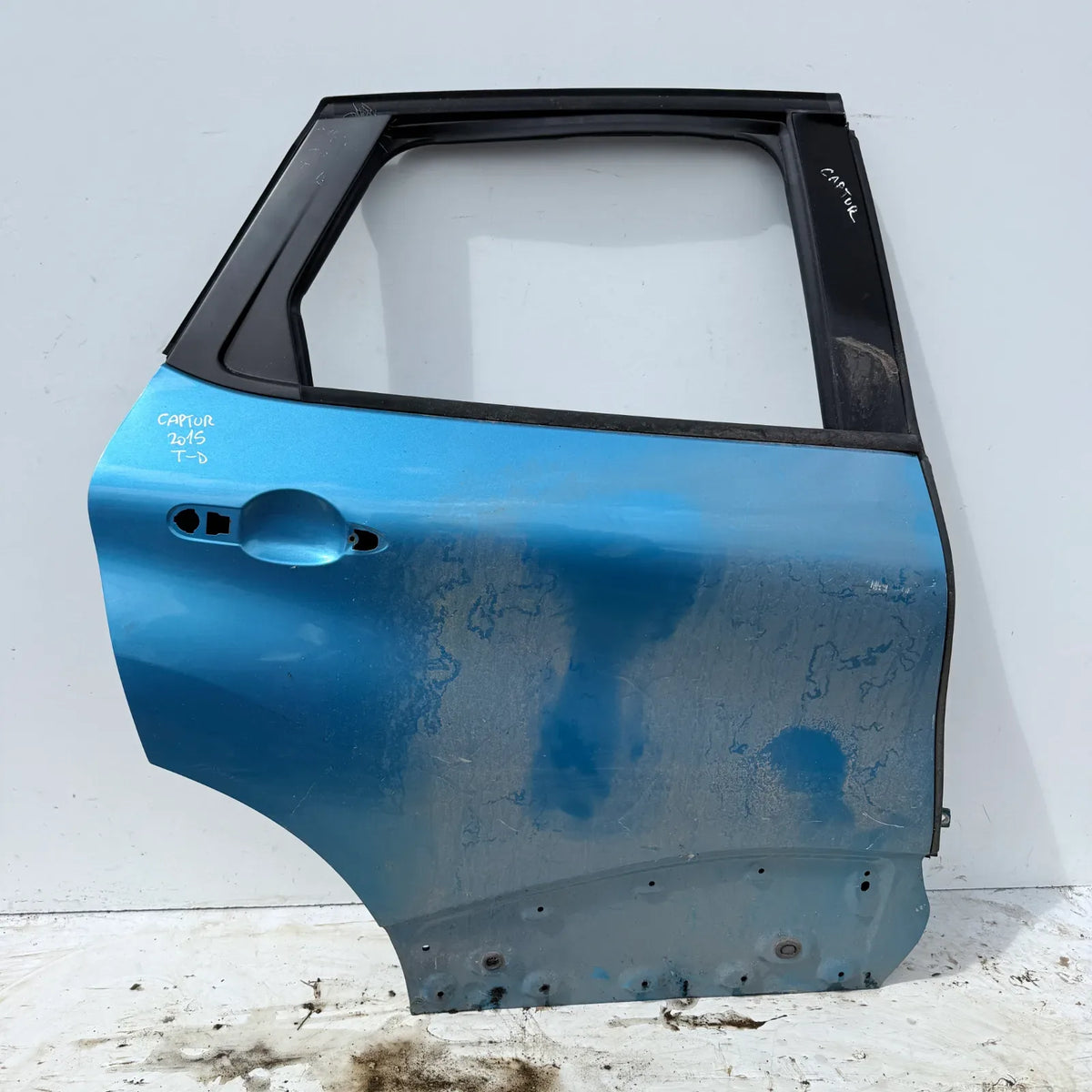 Puerta lata TRASERA DERECHA Renault CAPTUR 2015 - 4x2 Bencina Mecánico