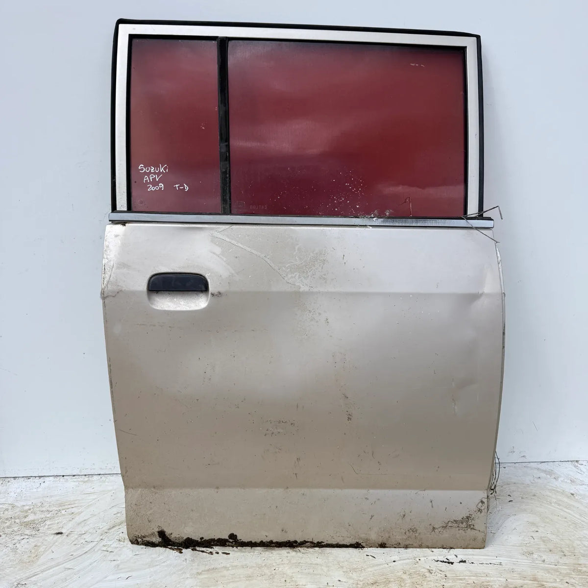 Puerta lata TRASERA DERECHA Suzuki APV 2009 - 4x2 Bencina Mecánico