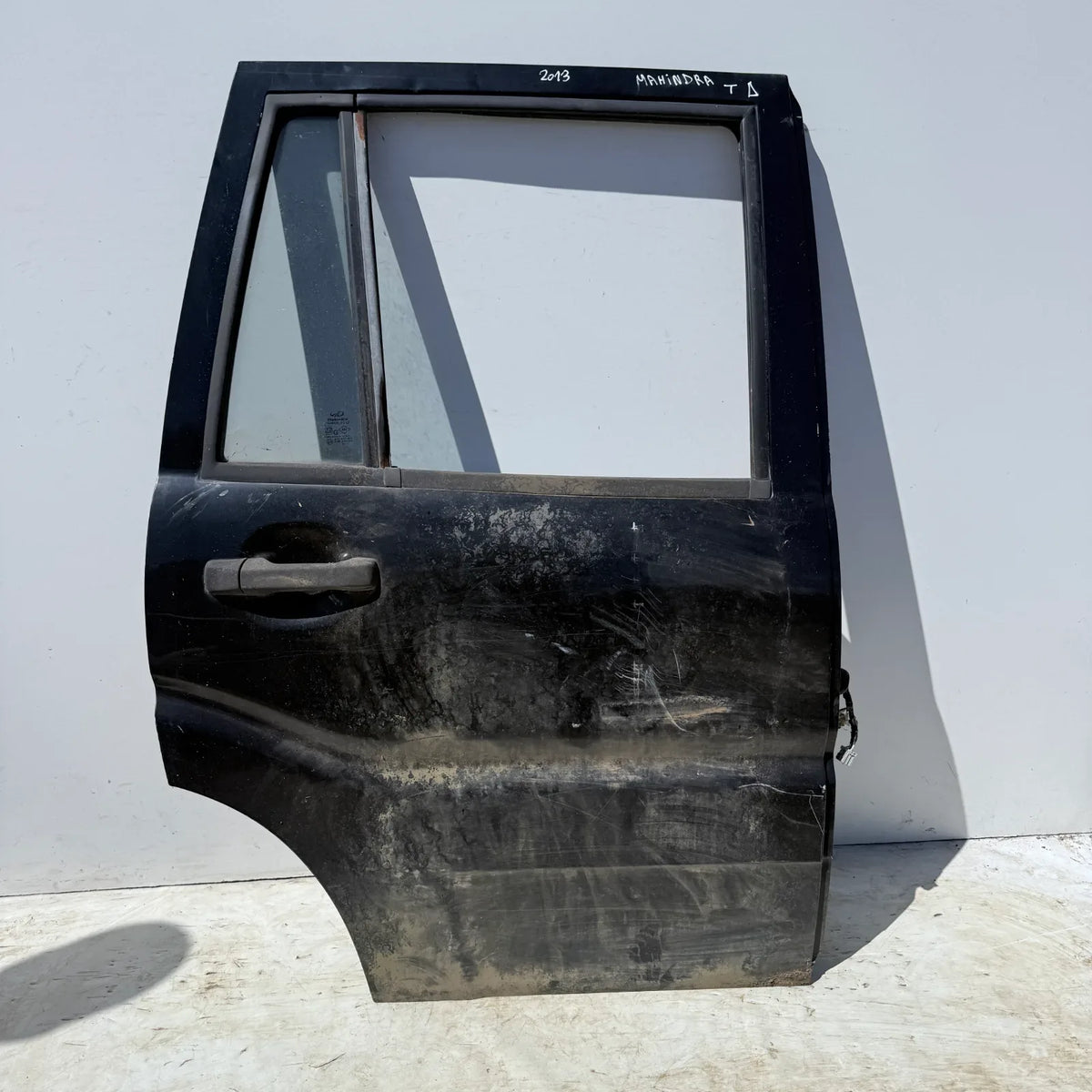 Puerta lata TRASERA DERECHA Mahindra Pickup 2013 - 4x2 Bencina Mecánico