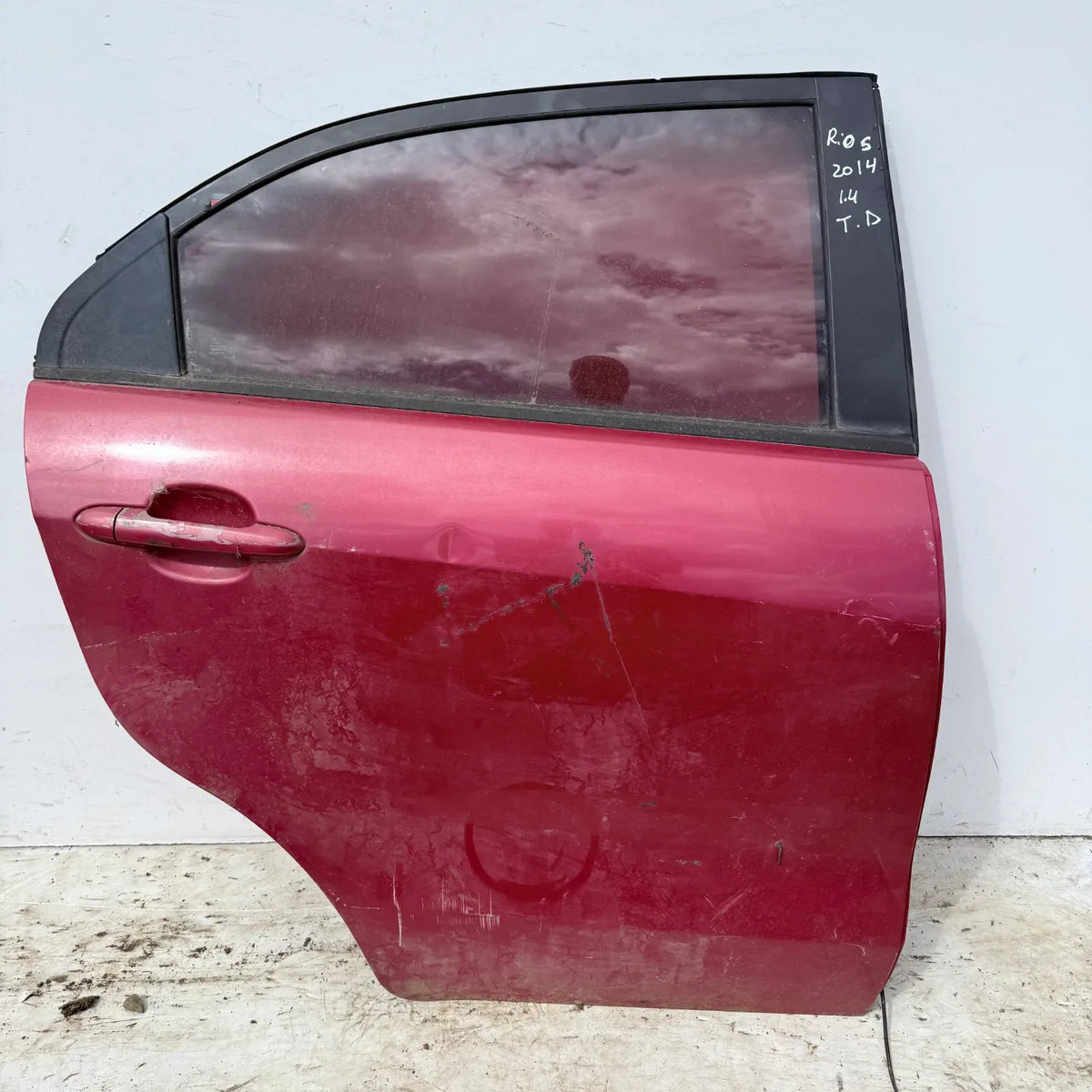 Puerta lata TRASERA DERECHA Kia RIO 5 2014 - 1.4 4x2 Bencina Mecánico