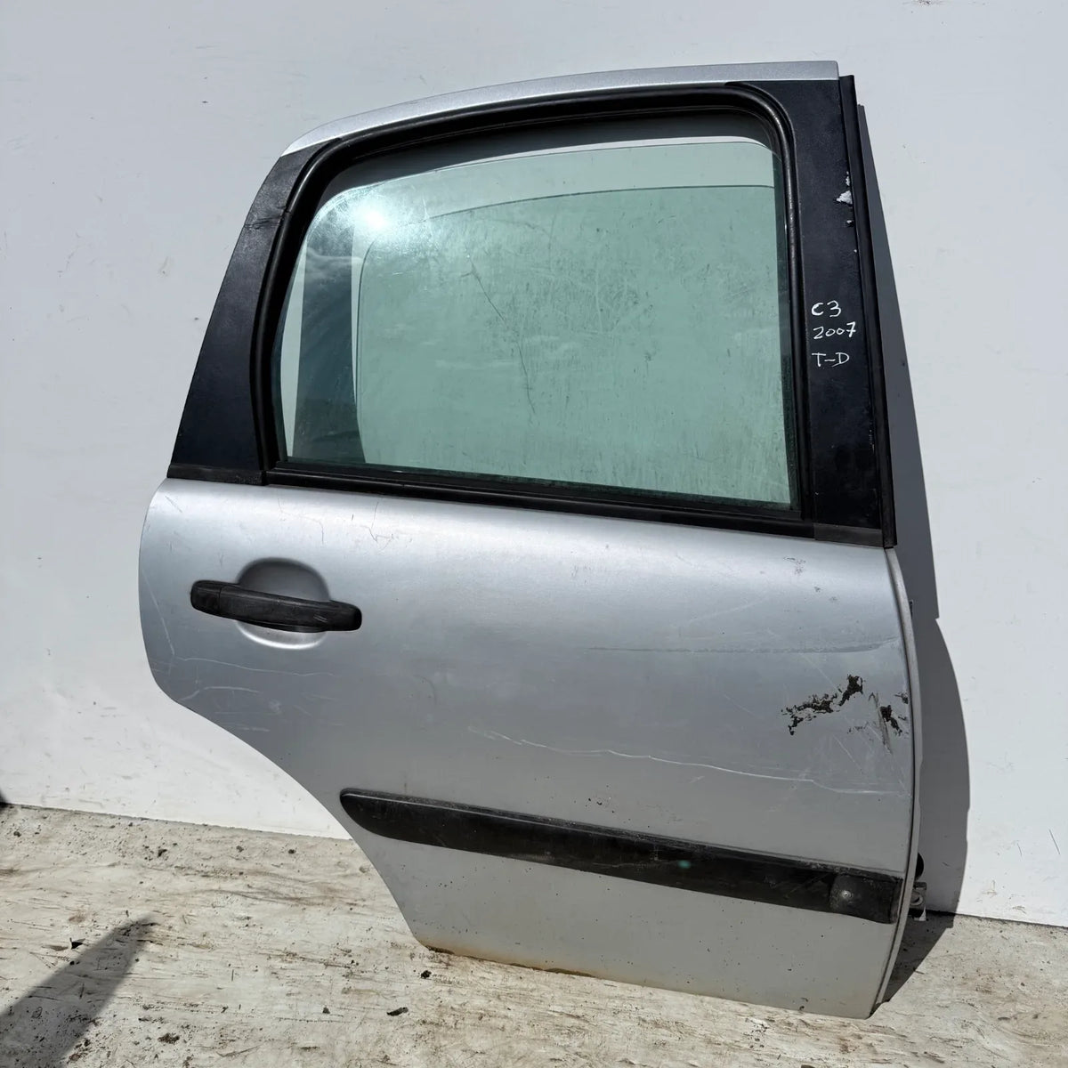 Puerta lata TRASERA DERECHA Citroen C3 2007 - 4x2 Bencina Mecánico