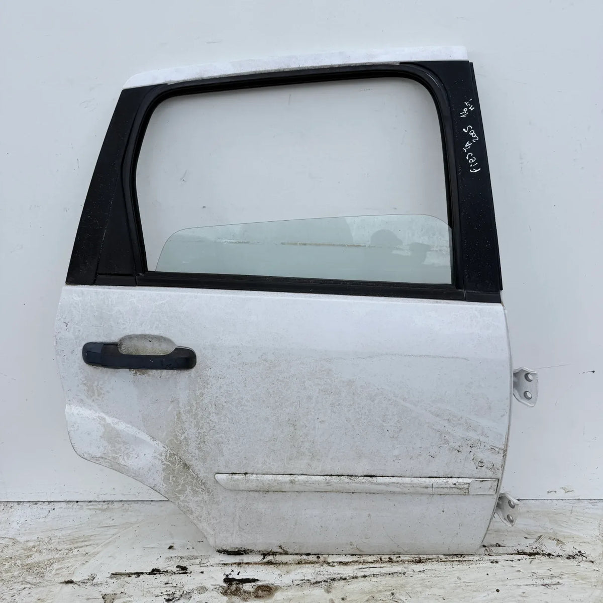 Puerta lata TRASERA DERECHA Ford Fiesta 2005 - 4x2 Bencina Mecánico