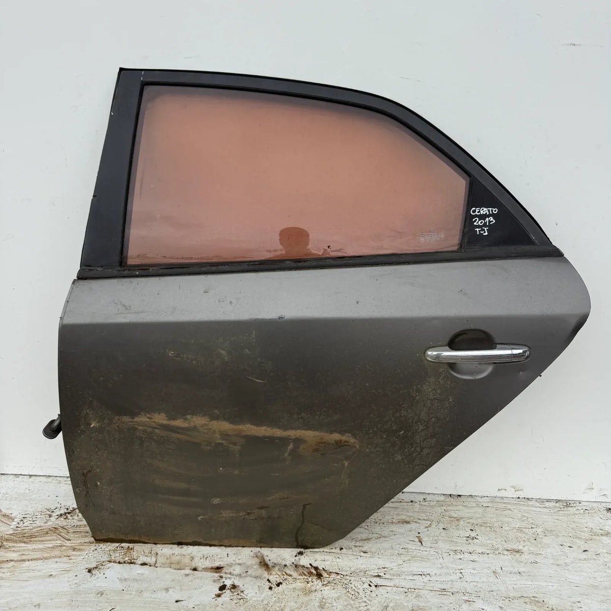 Puerta lata TRASERA IZQUIERDA Kia Cerato 2013 - 4x2 Bencina Mecánico