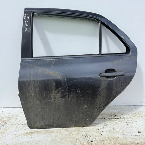 Puerta lata TRASERA IZQUIERDA Toyota New Yaris 2009 - 4x2 Bencina Mecánico