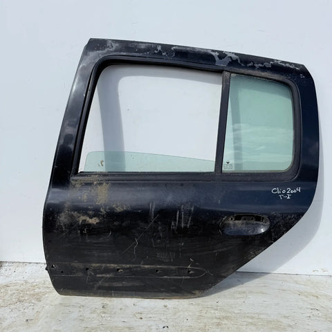 Puerta lata TRASERA IZQUIERDA Renault Clio 2004 - 4x2 Bencina Mecánico