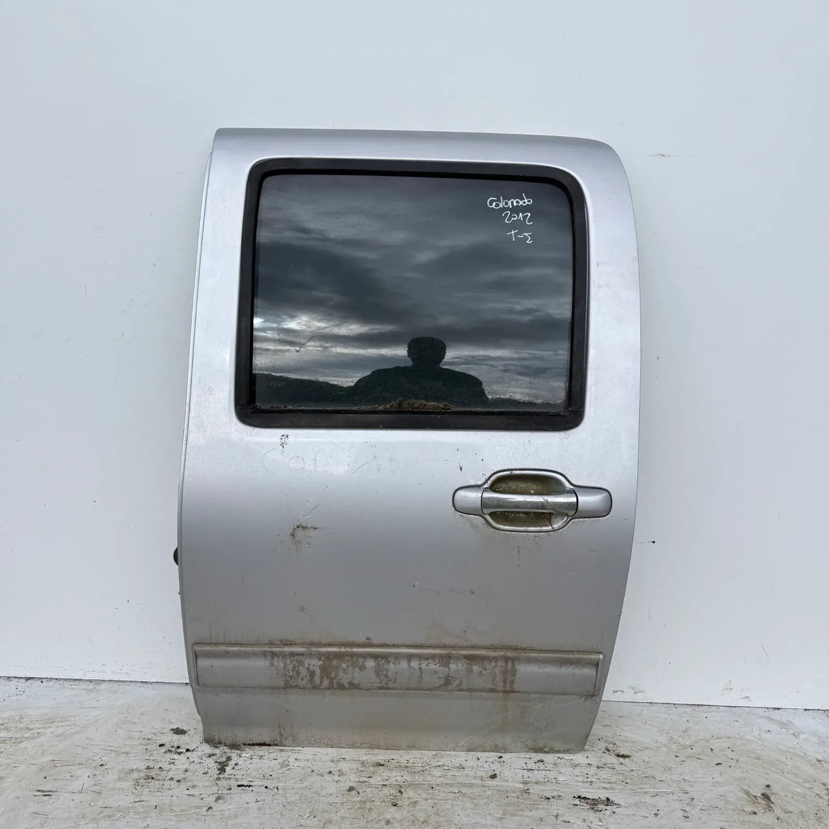 Puerta lata TRASERA IZQUIERDA Chevrolet Colorado 2012 - 4x2 Bencina Mecánico
