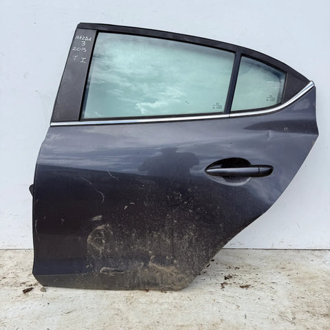 Puerta lata TRASERA IZQUIERDA Mazda 3 2015 - 4x2 Bencina Mecánico