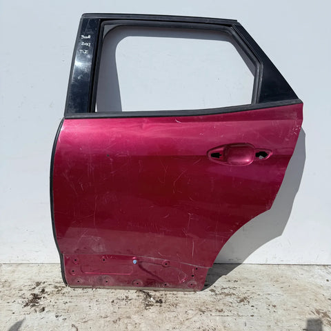 Puerta lata TRASERA IZQUIERDA Peugeot 3008 2022 - 4x2 Bencina Mecánico