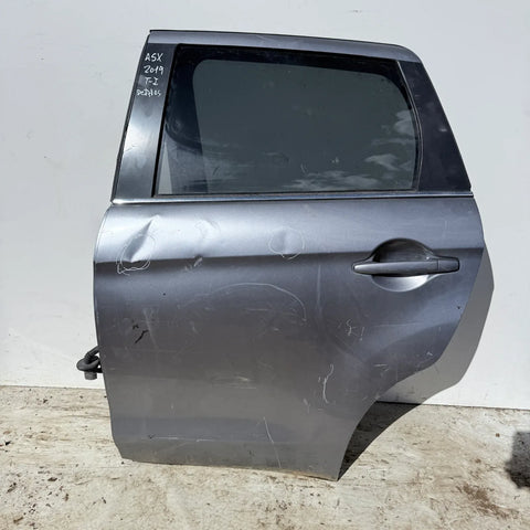 Puerta lata TRASERA IZQUIERDA Mitsubishi Asx 2019 - 4x2 Bencina Mecánico