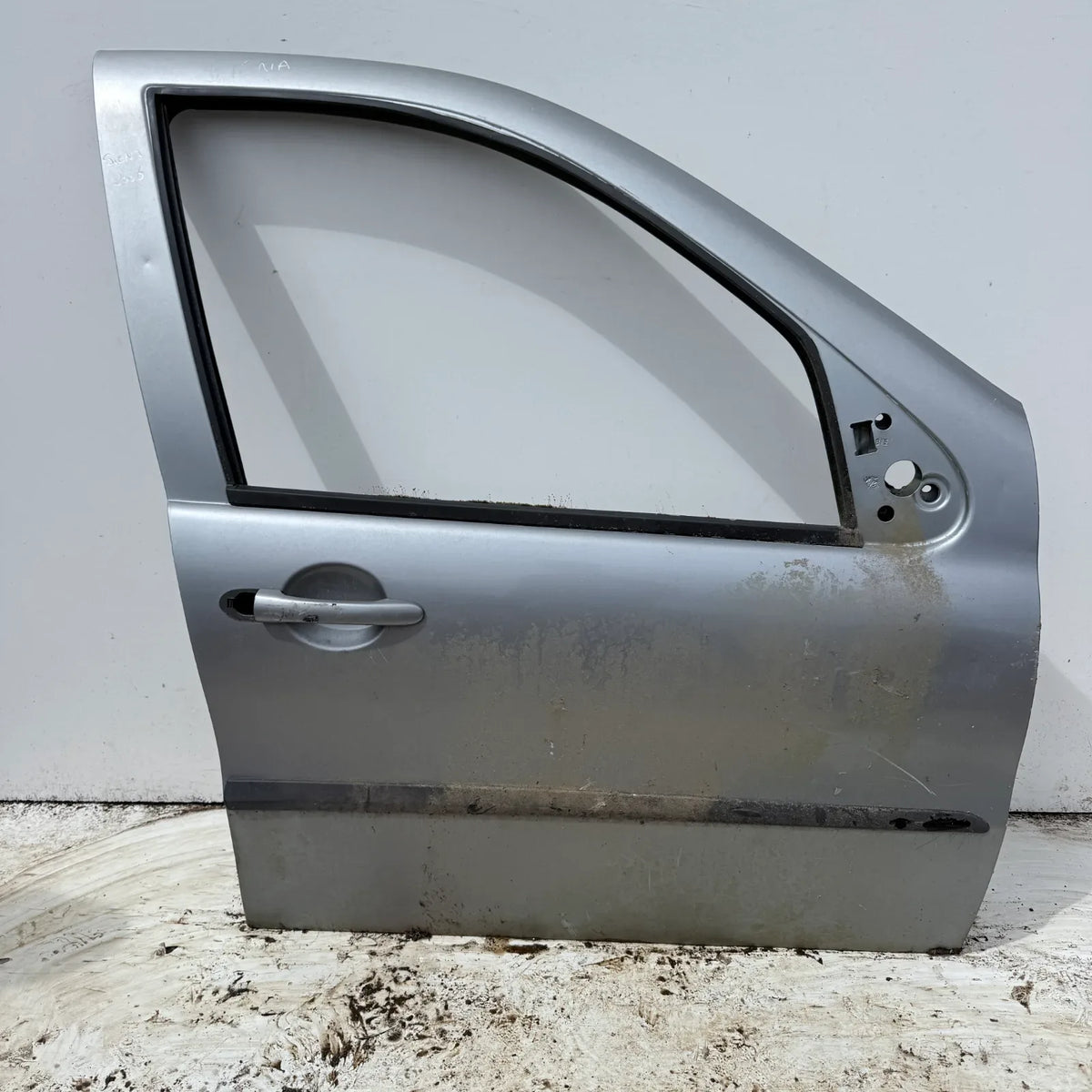 Puerta lata DELANTERA DERECHA Fiat Siena  2006 - 4x2 Bencina Mecánico