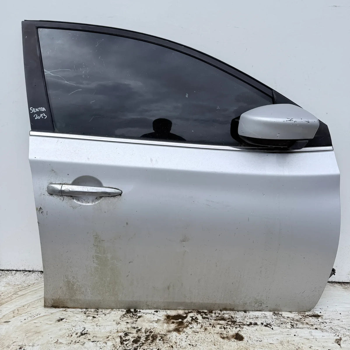 Puerta lata DELANTERA DERECHA Nissan SENTRA 2013 - 4x2 Bencina Mecánico