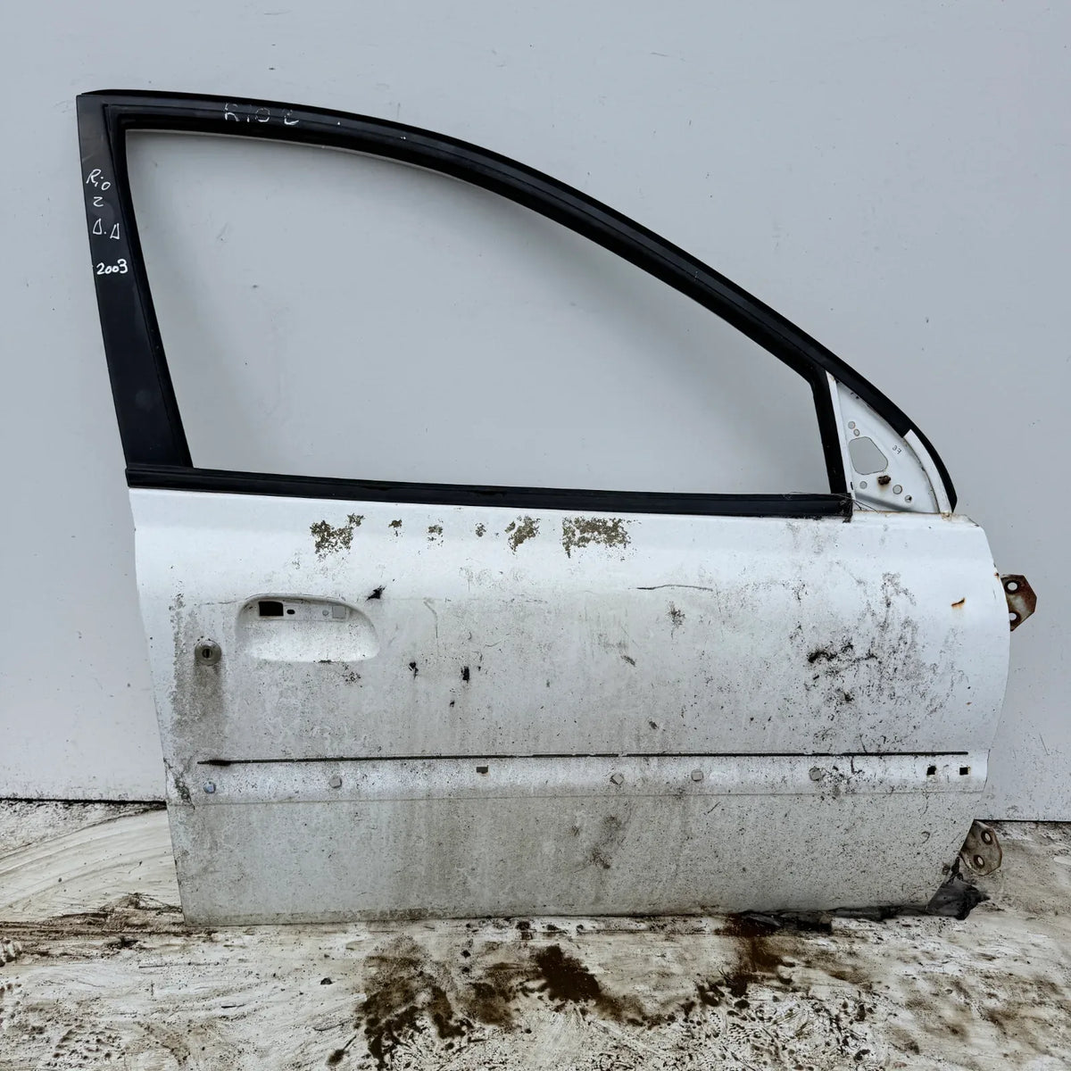 Puerta lata DELANTERA DERECHA Kia Rio 2 2003 - 4x2 Bencina Mecánico