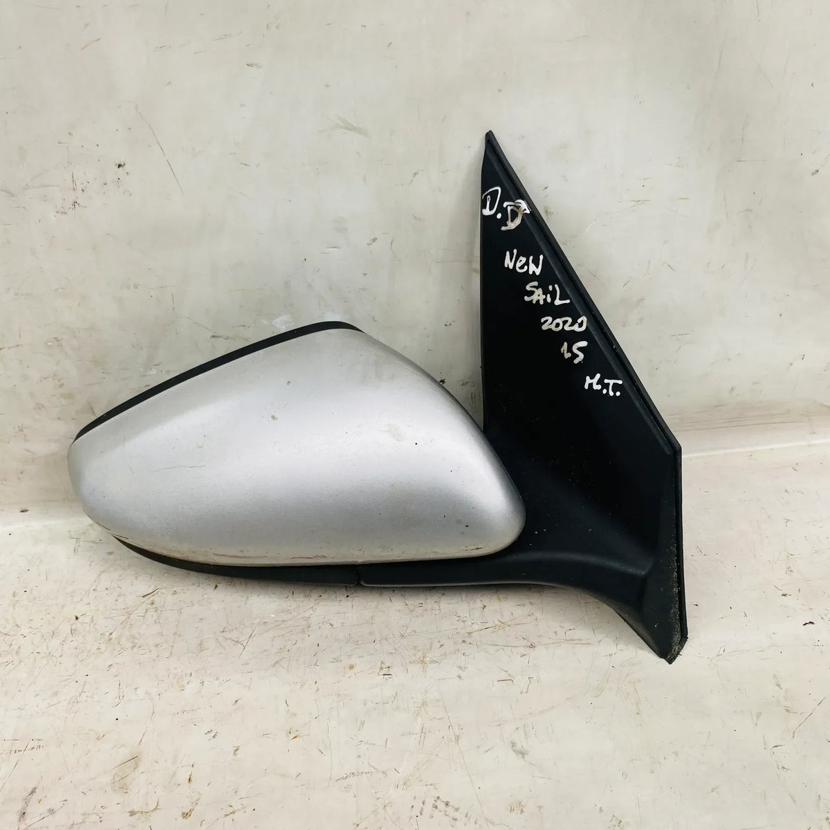 ESPEJO DERECHO Chevrolet NEW SAIL 2020 - 1.5 4x2 Bencina Mecánico