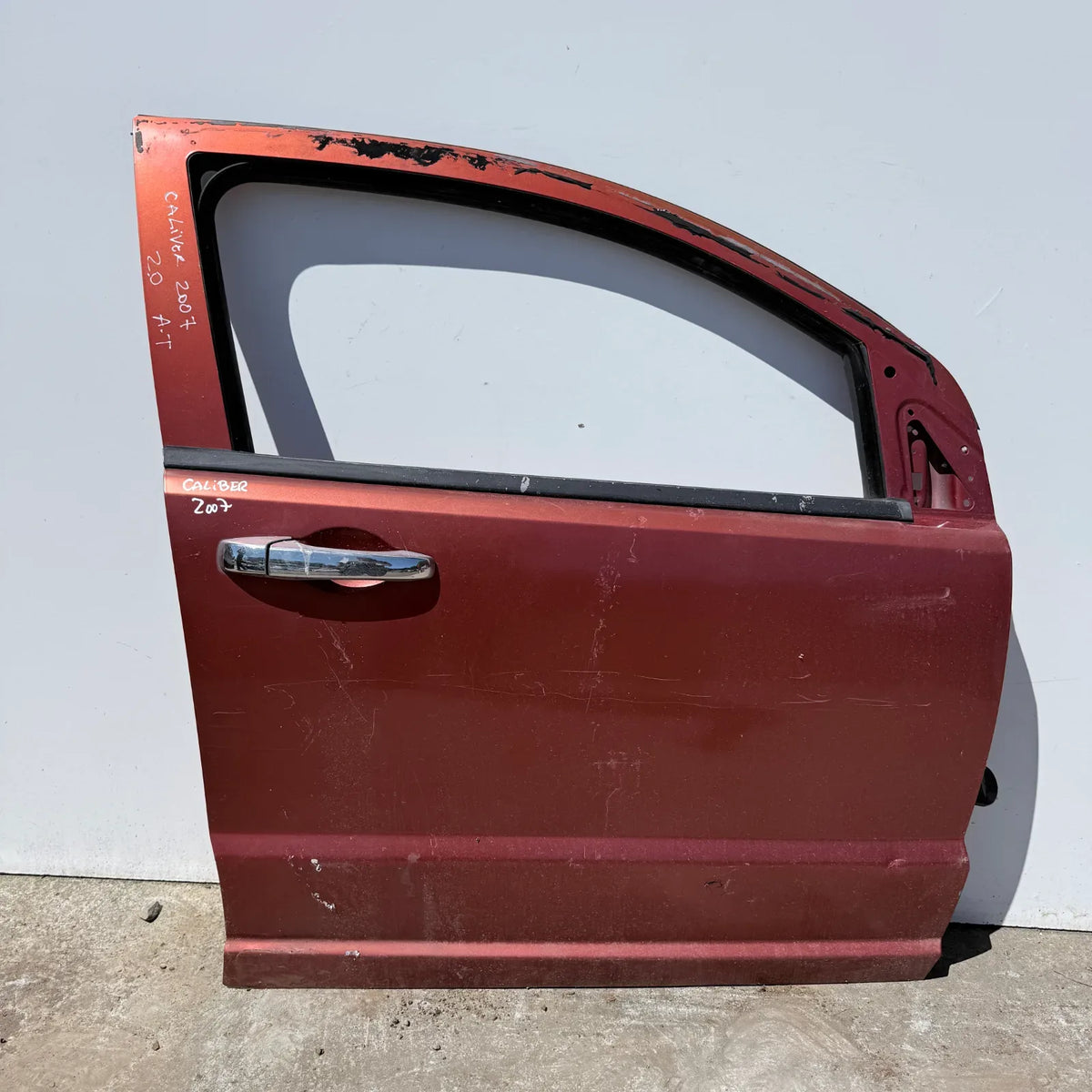 Puerta lata DELANTERA DERECHA Dodge Caliber 2008 - 2.0 4x2 Bencina Automático