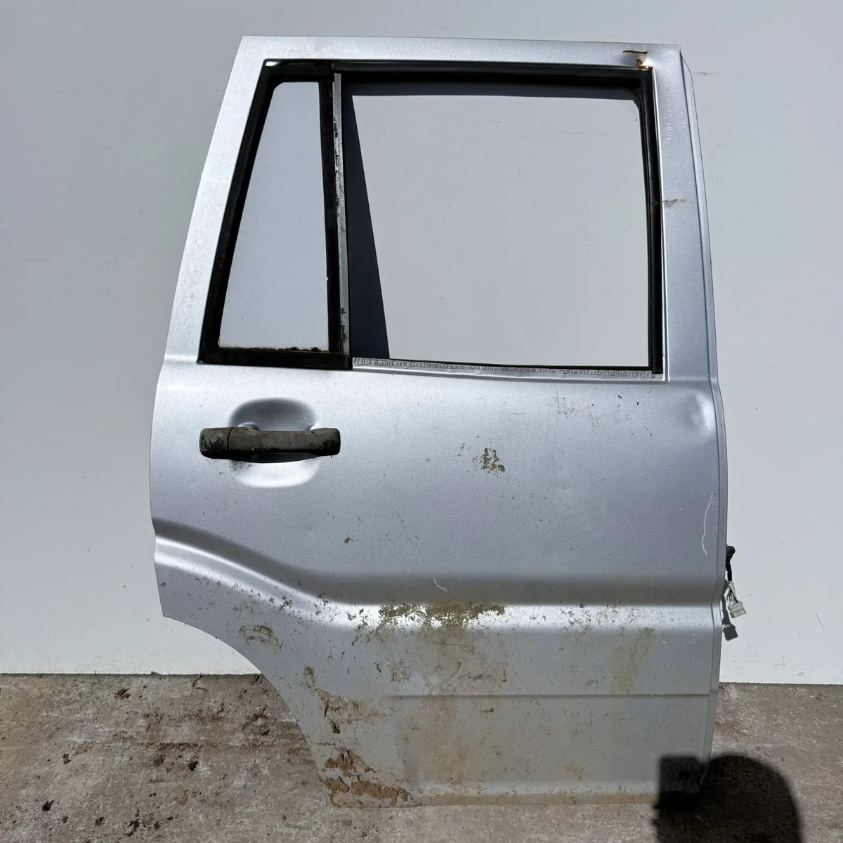 Puerta lata TRASERA DERECHA Mahindra Pickup 2014 - 4x2 Diesel Mecánico