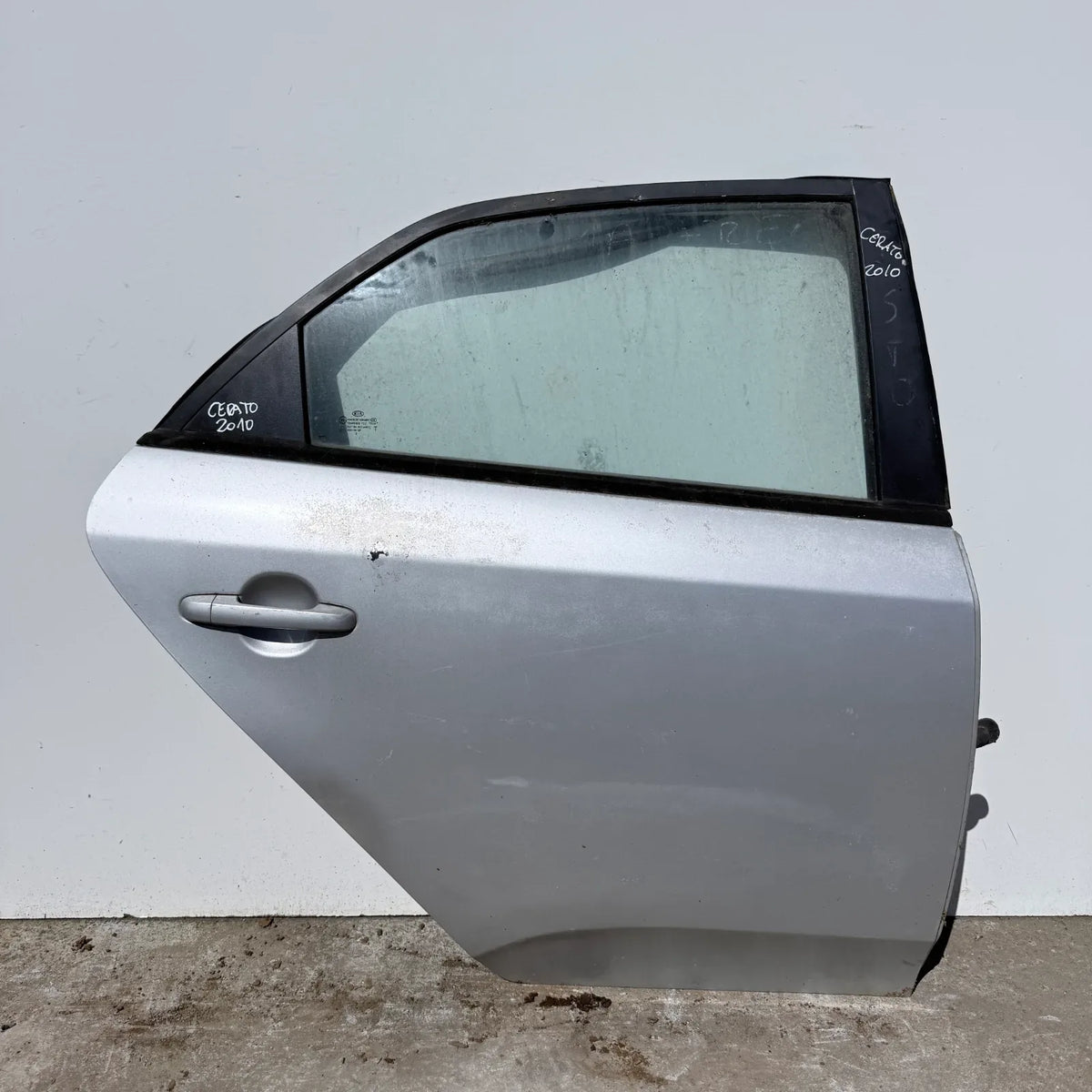 Puerta lata TRASERA DERECHA Kia Cerato 2010 - 4x2 Bencina Mecánico