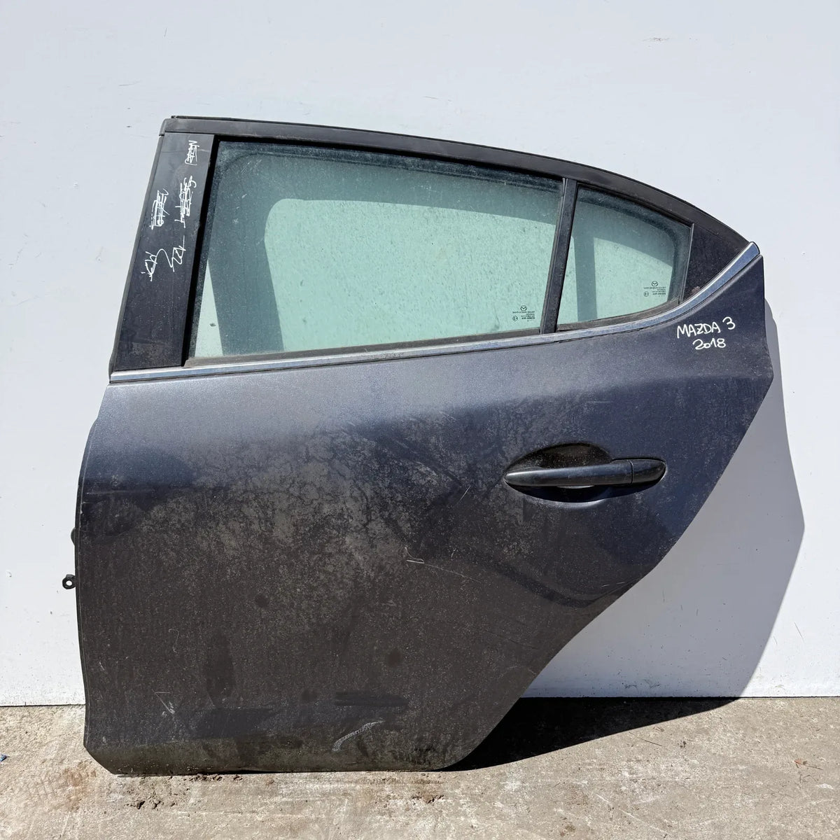 Puerta lata TRASERA IZQUIERDA Mazda 3 2018 - 4x2 Bencina Mecánico